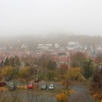Der Hausberg im Nebel - Bildautor: Matthias Pihan, 09.11.2018