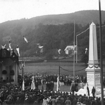 Einweihung des Frst-Georg-Denkmals am 12. Oktober 1897. - Bildautor: Paul Toennies  Stadt Bad Blankenburg