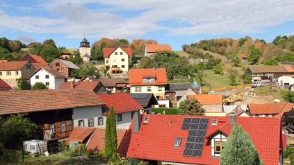 Blick vom Ortseingang - Bildautor: Matthias Pihan, 09.09.2022