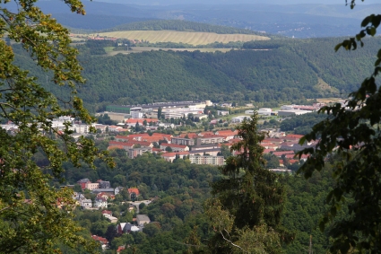 Blick von der Hnenkuppe nach Bad Blankenburg - Bildautor: Matthias Pihan, 15.08.2014