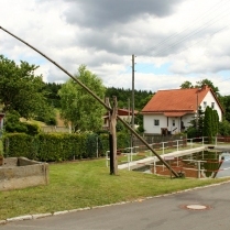 Ziehbrunnen in Bhlscheiben - Bildautor: Matthias Pihan, 06.07.2016