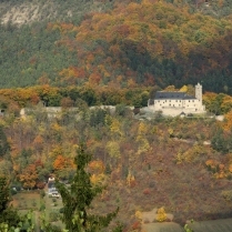 Hausberg mit der Burg Greifenstein - Bildautor: Matthias Pihan, 11.10.2017