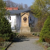 Frbeldenkmal - Bildautor: Matthias Pihan, 16.04.2019