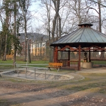 Am Pavillon der Antoniusquelle im Badewldchen - Bildautor: Matthias Pihan, 19.03.2020