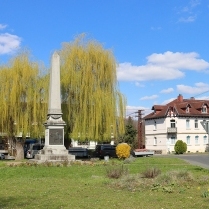 Am Georgdenkmal - Bildautor: Matthias Pihan, 05.04.2023