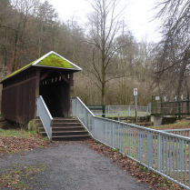 Kuss-Steg am Chrysopraswehr - Bildautor: Matthias Pihan, 24.12.2023