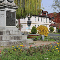 Am Georgdenkmal - Bildautor: Matthias Pihan, 31.03.2024