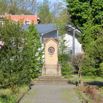 Am Frbeldenkmal - Bildautor: Matthias Pihan, 28.04.2025