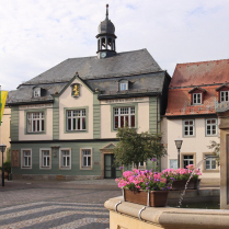 Rathaus mit Marktbrunnen - Bildautor: Matthias Pihan, 10.07.2025