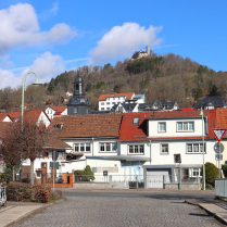 Blick �ber die Friedrich-Ebert-Stra�e zum Hausberg - Bildautor: Matthias Pihan, 11.03.2026