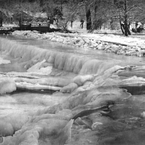 Das Wehr im Winter. - Bildautor: Paul Toennies  Stadt Bad Blankenburg