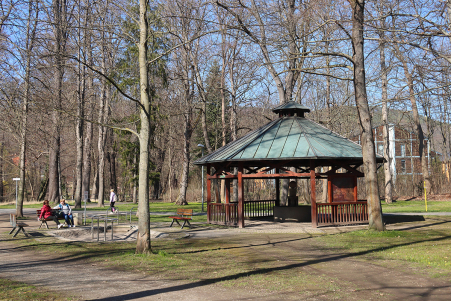 Am Pavillon der Antoniusquelle