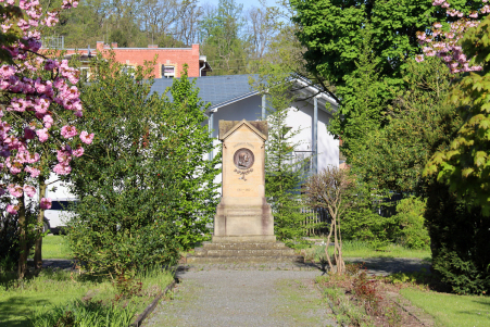 Am Frbeldenkmal