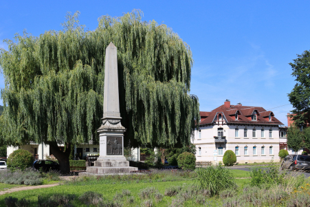 Am Georgdenkmal