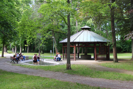 Am Pavillon der Antoniusquelle